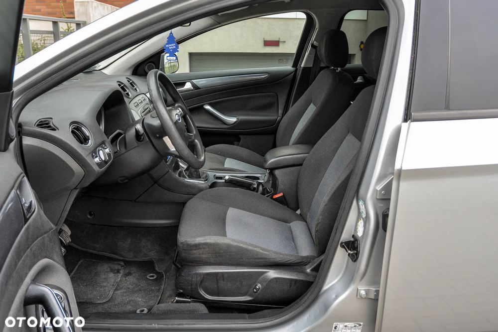 Ford Mondeo SW 2.0 TDCi Trend - 7