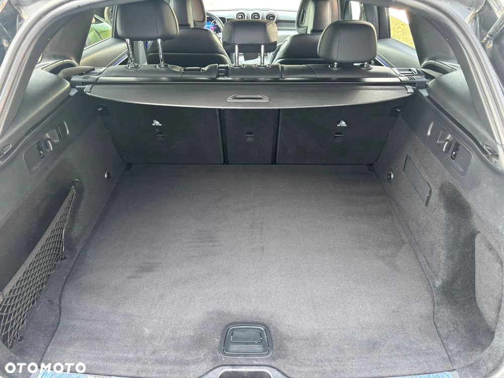 Mercedes-Benz GLC - 12