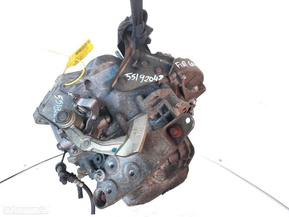 CAIXA VELOCIDADES FIAT GRANDE PUNTO 2006 - 4