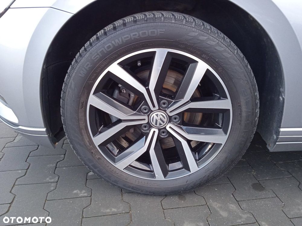 Volkswagen Passat - 28
