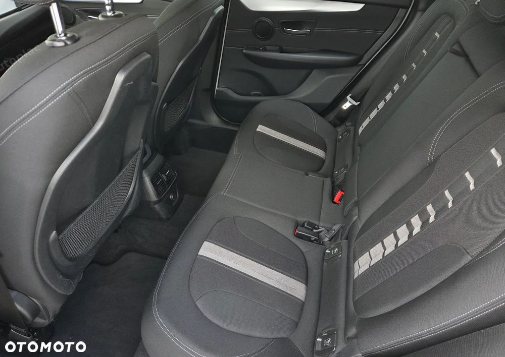 BMW Seria 2 218i - 20