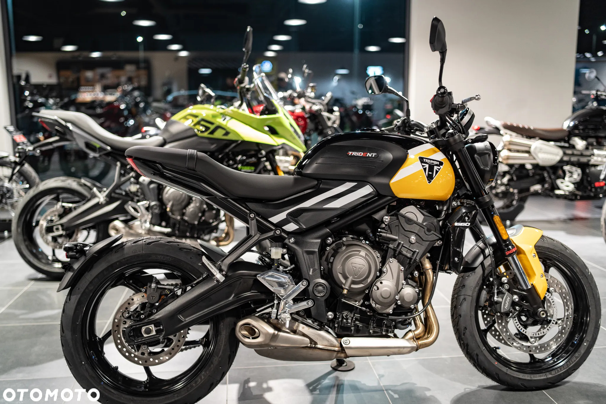Triumph Trident - 2