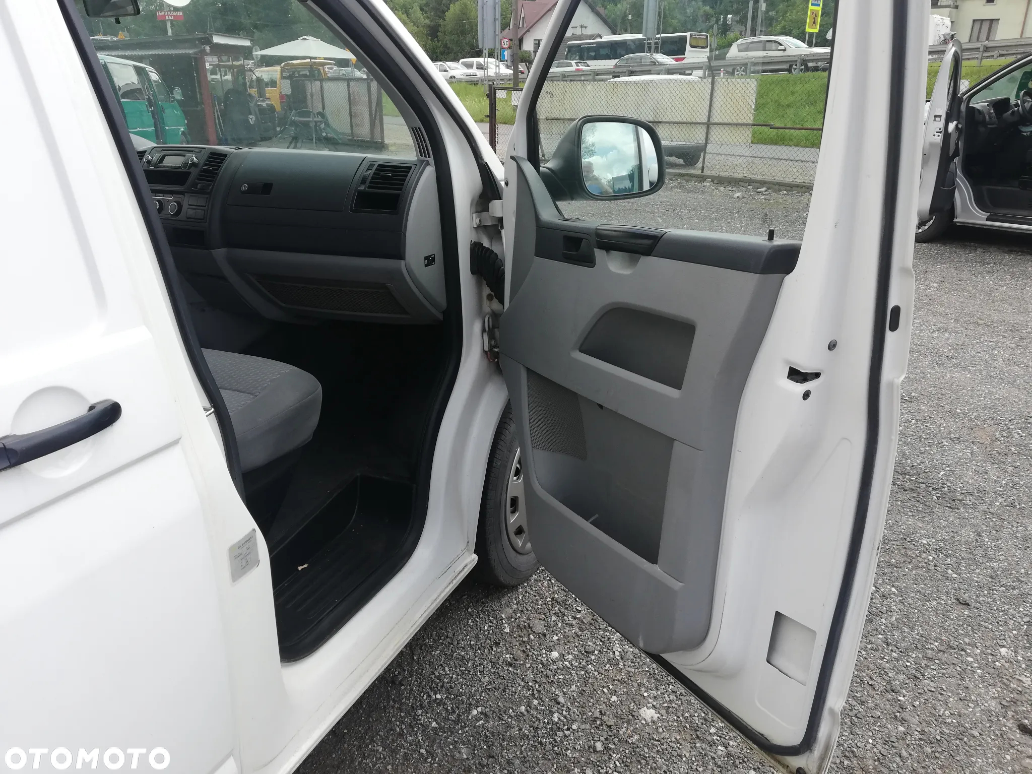 Volkswagen T5 LONG - 20