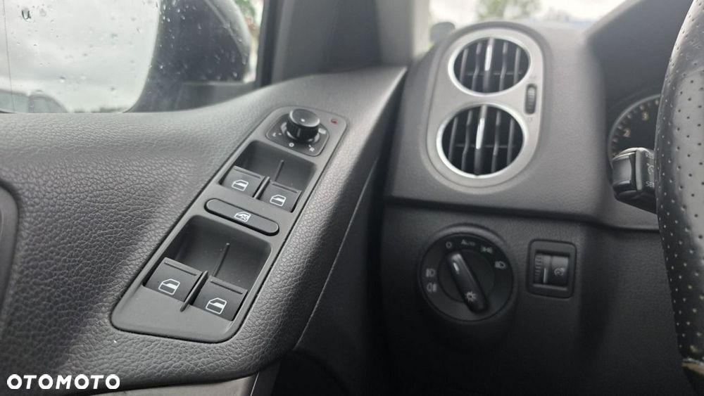 Volkswagen Tiguan - 17