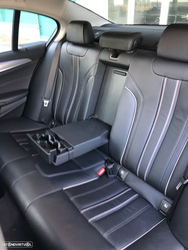 BMW 530 e iPerformance Line Luxury - 28