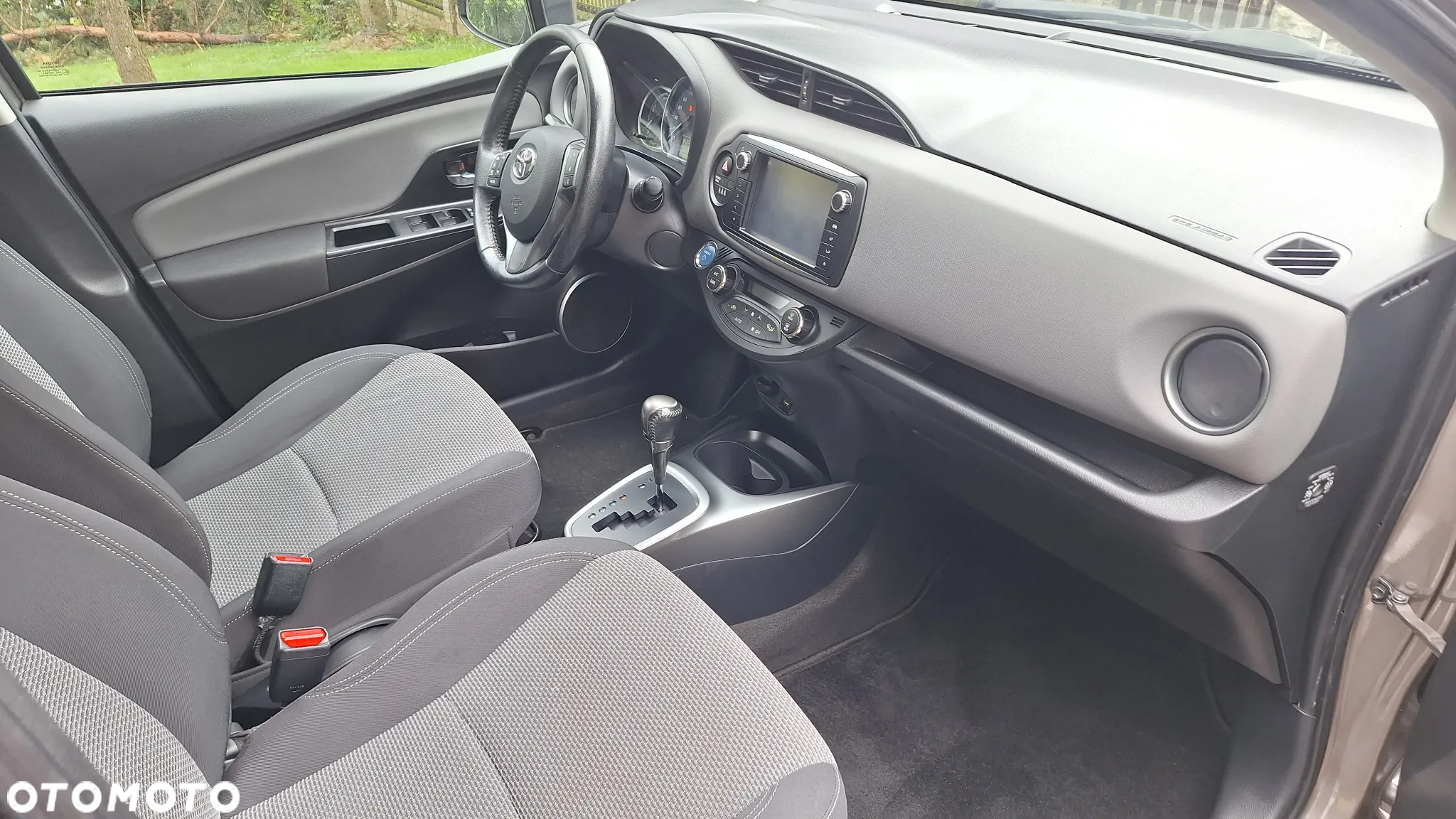 Toyota Yaris Hybrid 1.5 VVT-i Style - 15