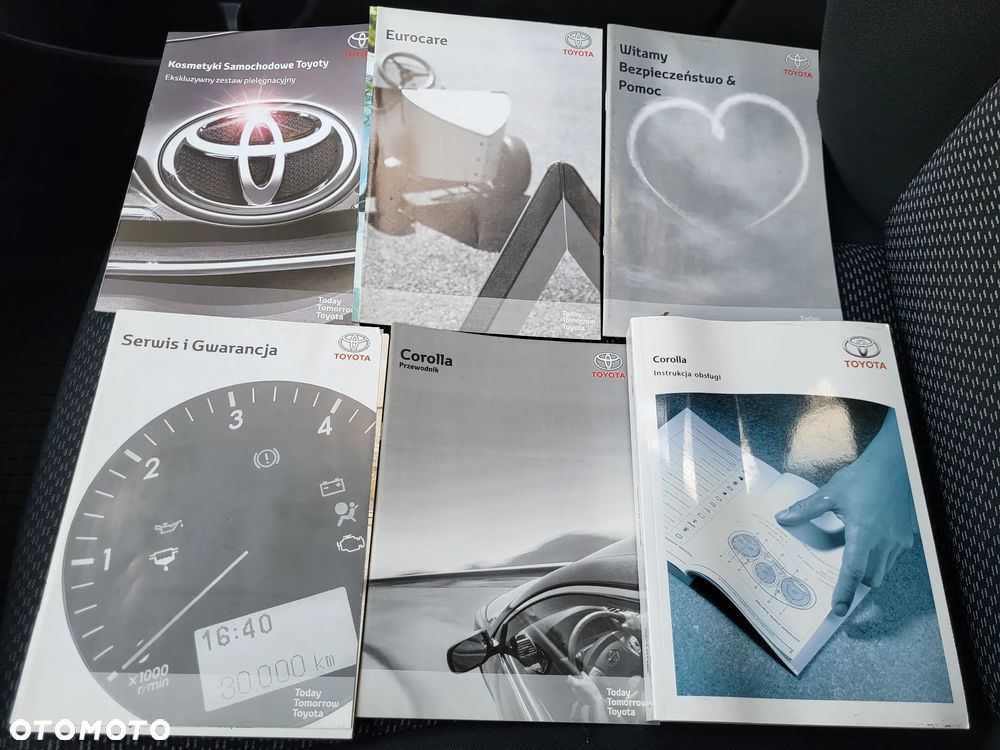 Toyota Corolla - 21