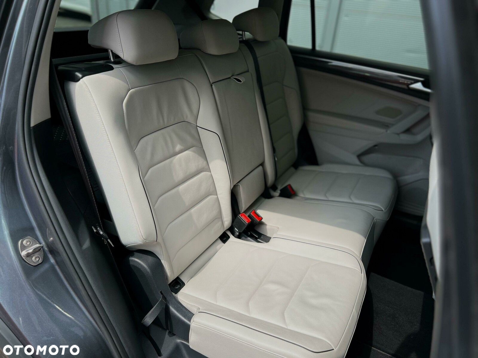 Volkswagen Tiguan Allspace 2.0 TSI 4Mot Highline DSG 7os - 21