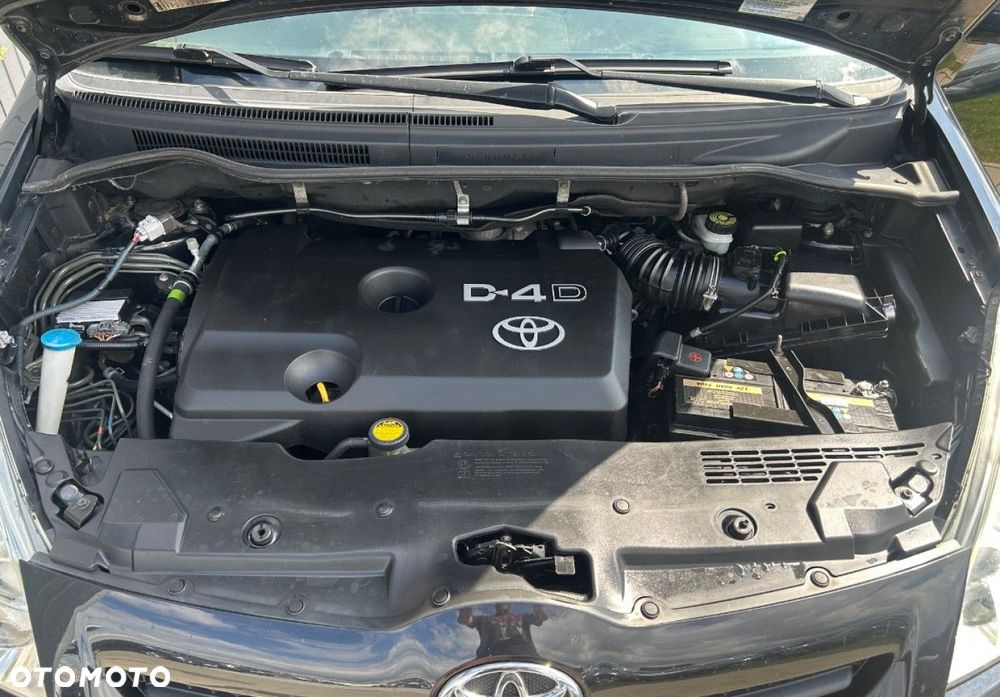 Toyota Corolla Verso - 18