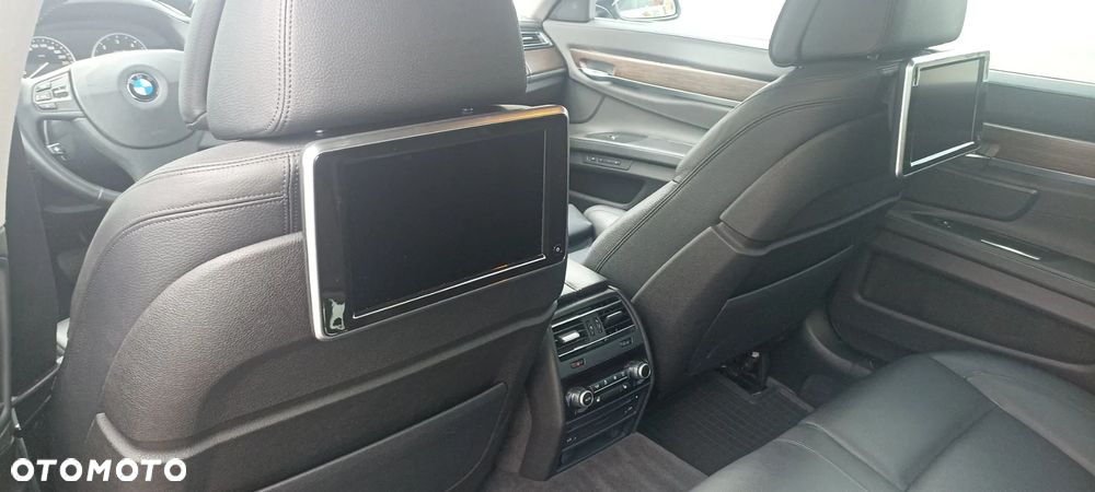 BMW Seria 7 730d - 26