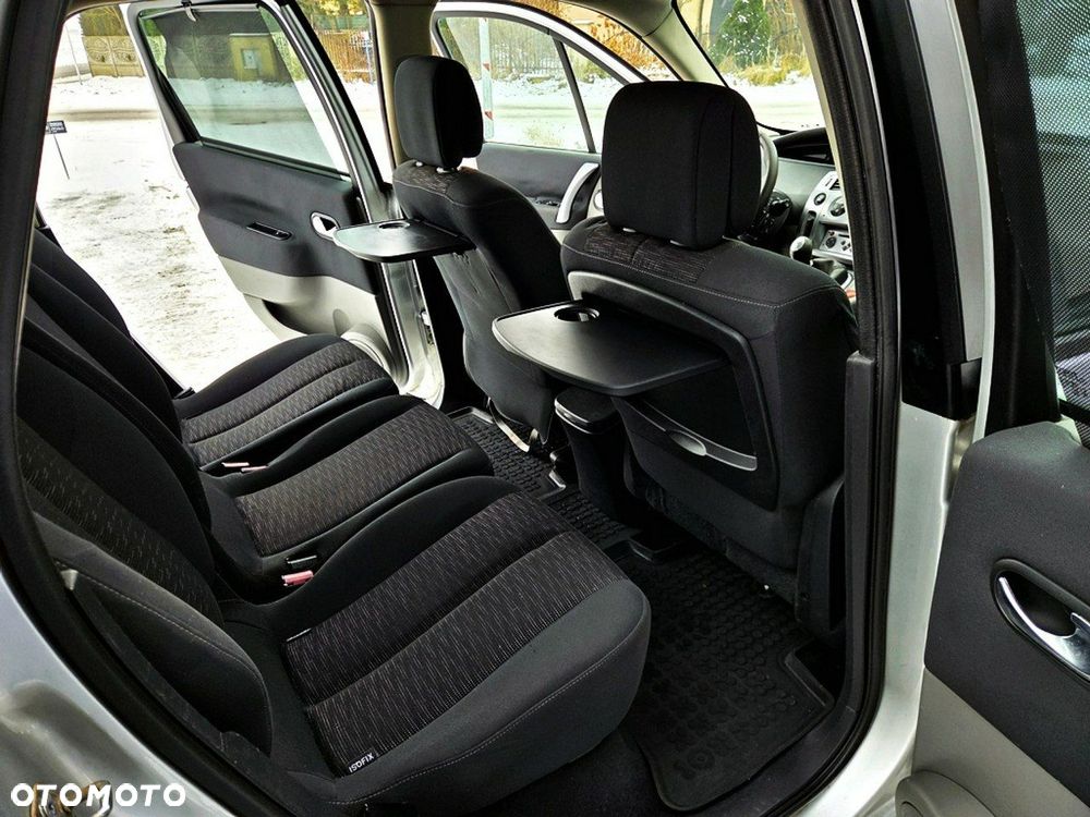 Renault Scenic - 9