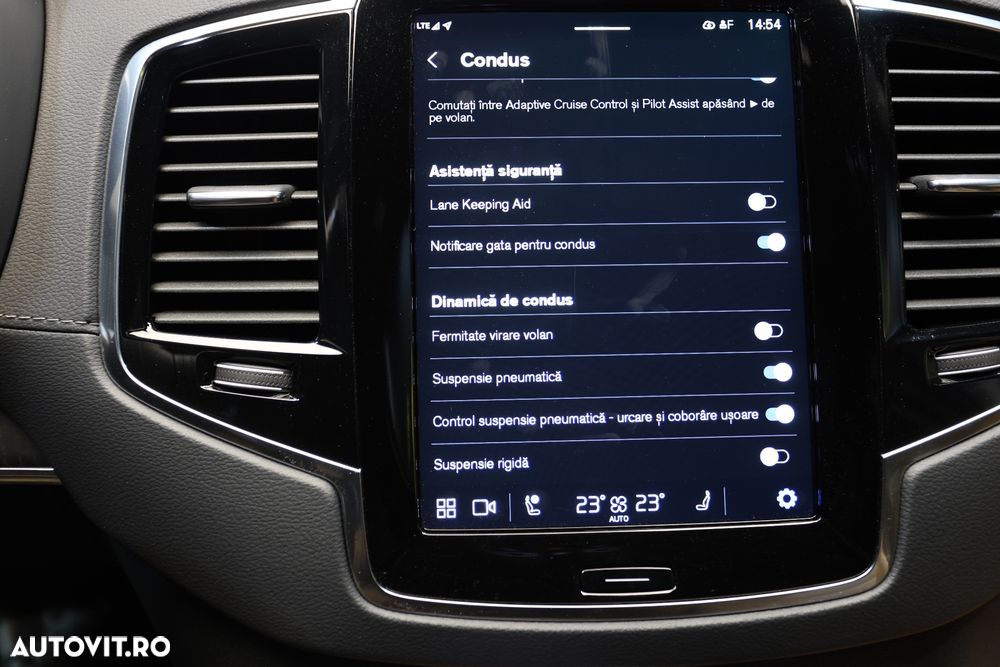 Volvo XC 90 B5 D AWD Ultimate Dark - 25