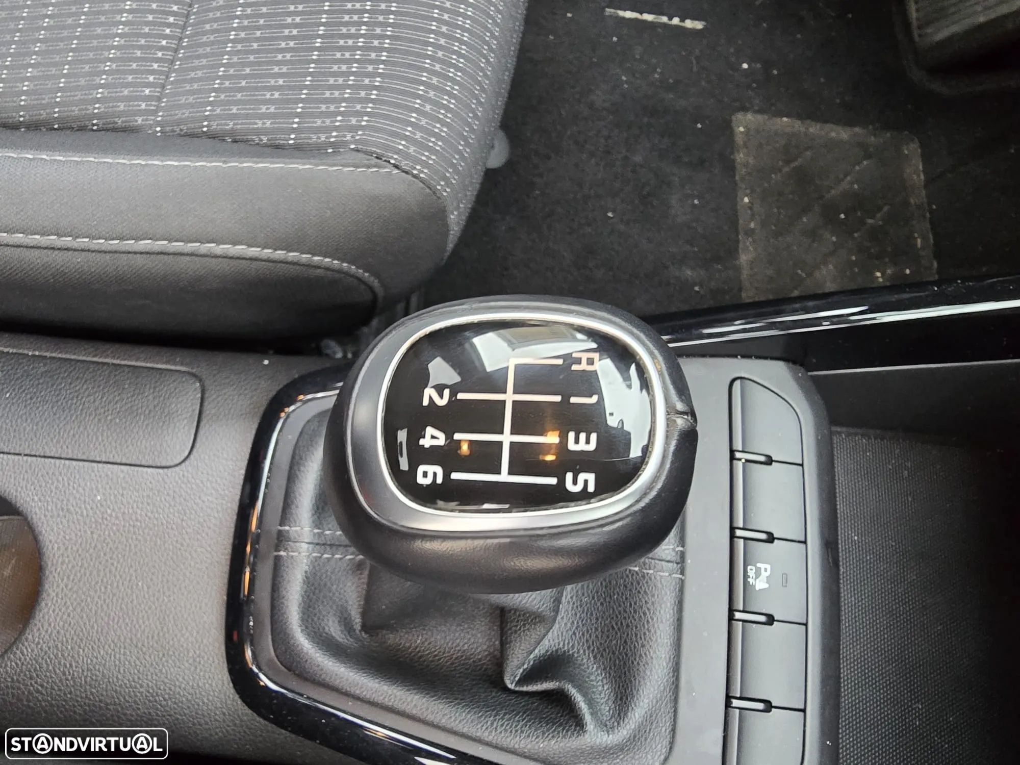 Kia Stonic 1.0 T-GDI Drive - 25