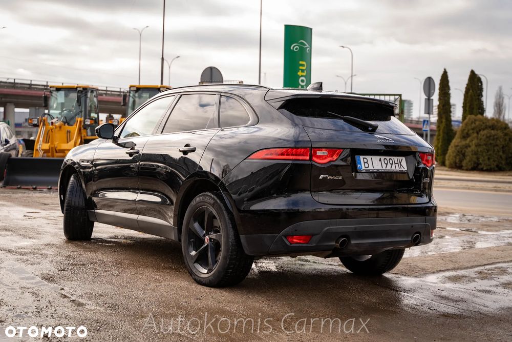 Jaguar F-Pace - 10