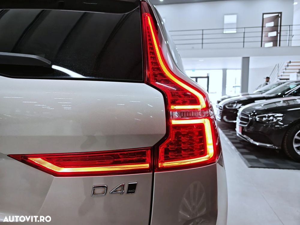 Volvo XC 60 D4 AWD Momentum - 30