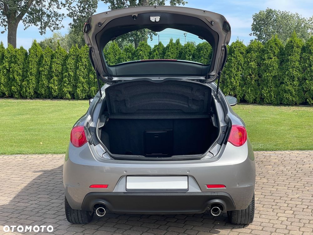 Alfa Romeo Giulietta 2.0 JTDM 16V TCT Turismo - 13