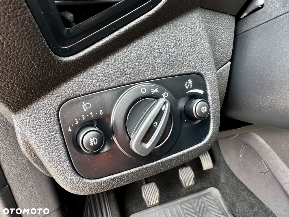 Ford Kuga - 16