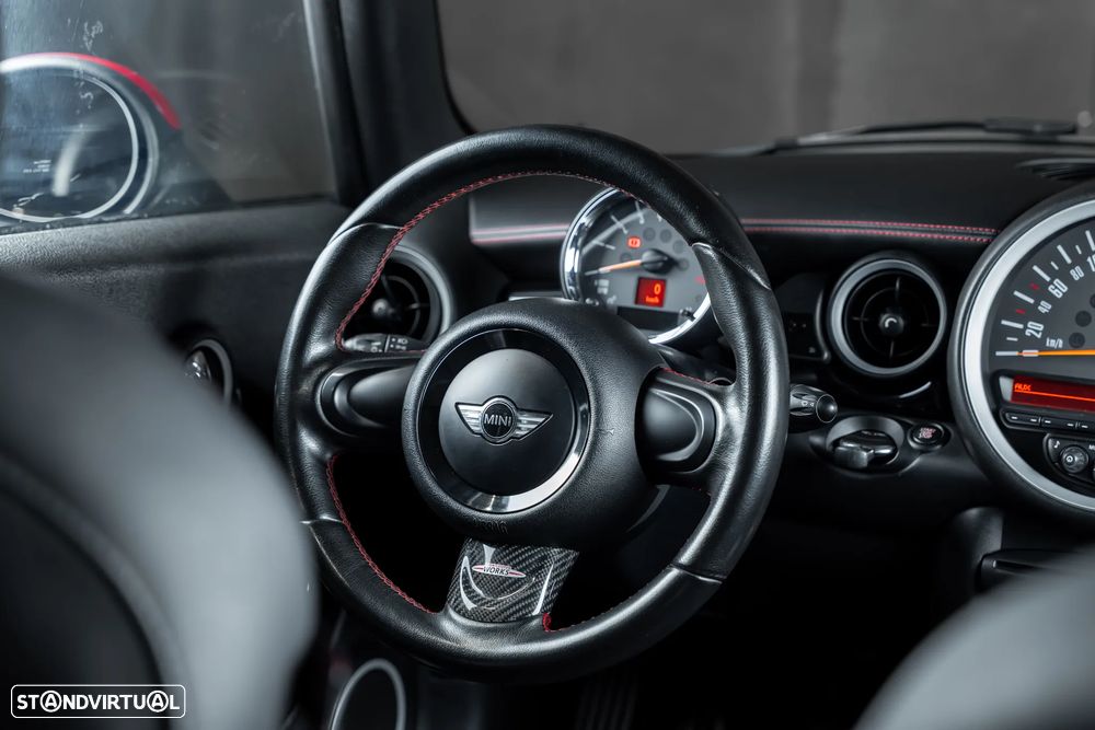 MINI 3 Portas John Cooper Works GP - 10
