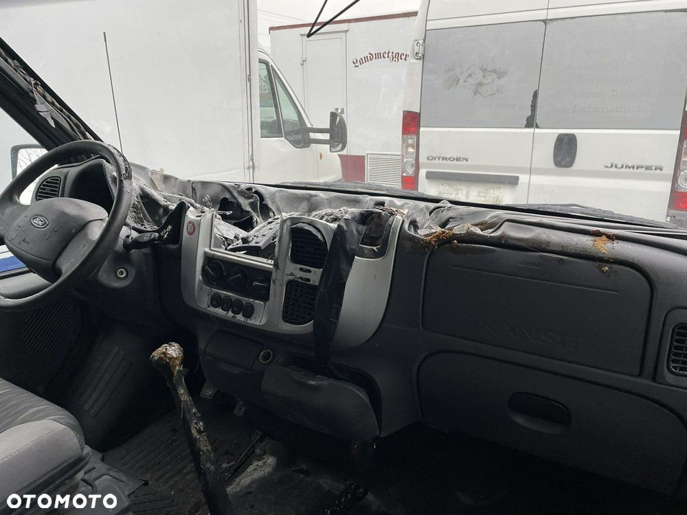 Ford Transit - 6