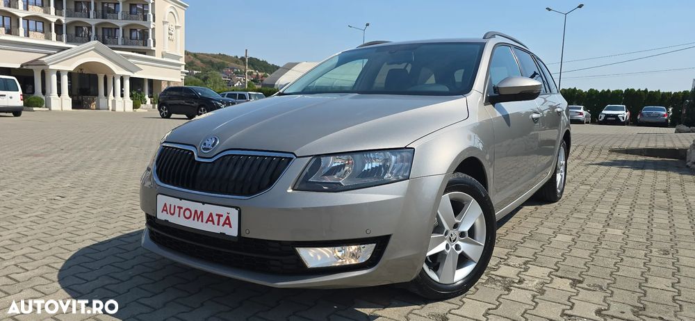 Skoda Octavia 1.6 TDI Ambiente DSG - 1