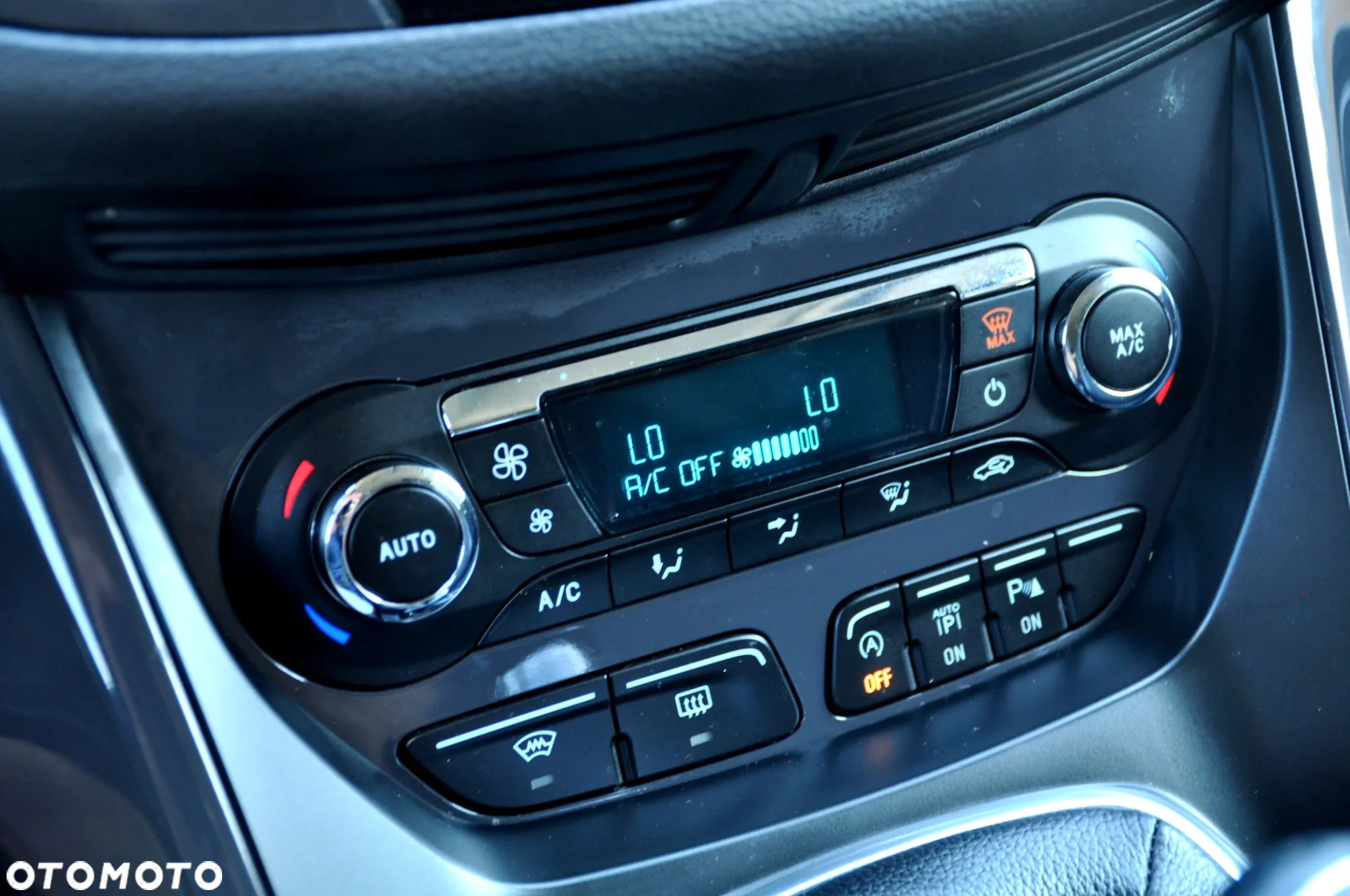 Ford Kuga 1.6 EcoBoost 2x4 Individual - 33