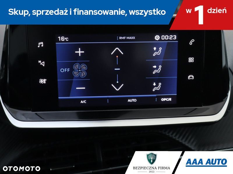 Peugeot 208 - 18