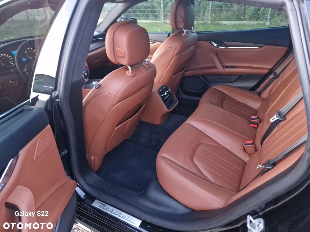 Maserati Quattroporte - 11