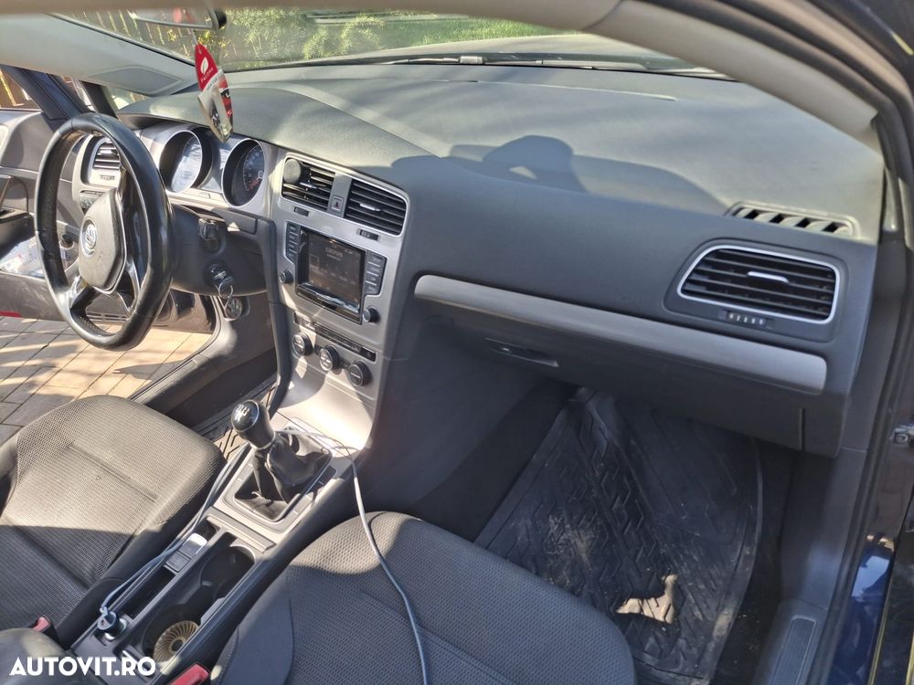 Volkswagen Golf 1.6 TDI BMT Comfortline - 10