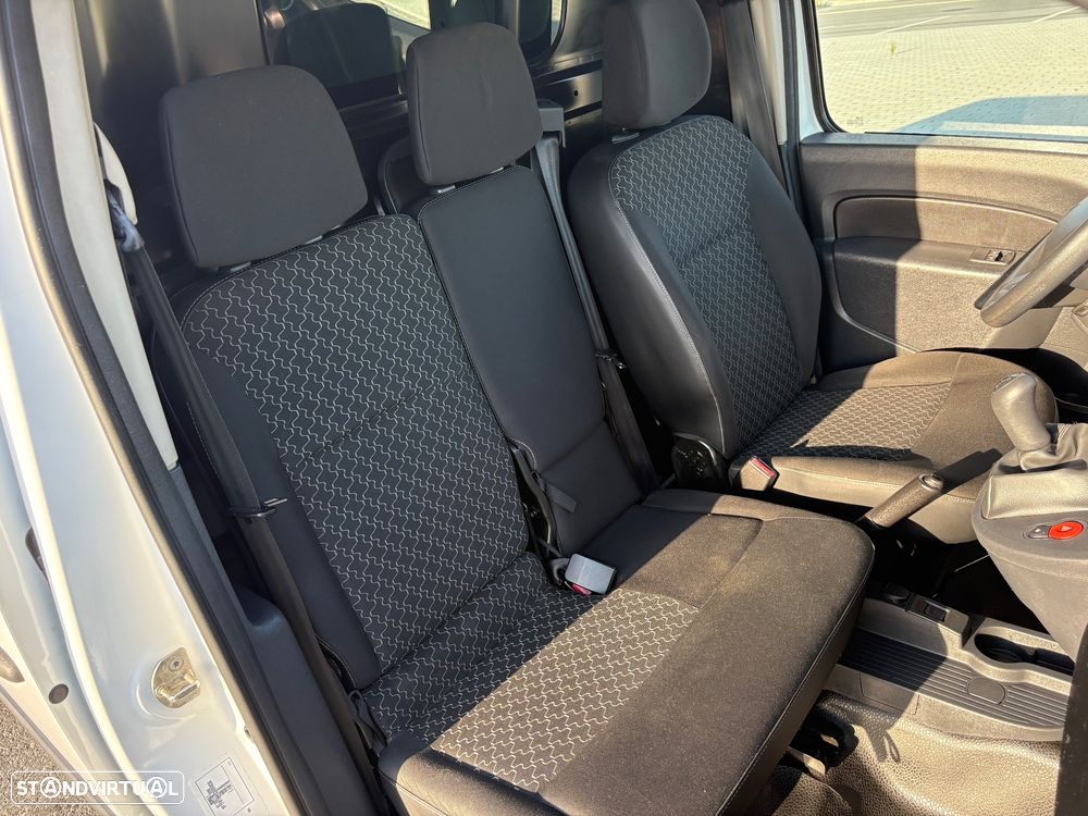 Renault Kangoo MAXI 3 Lug iva dedutivel - 33