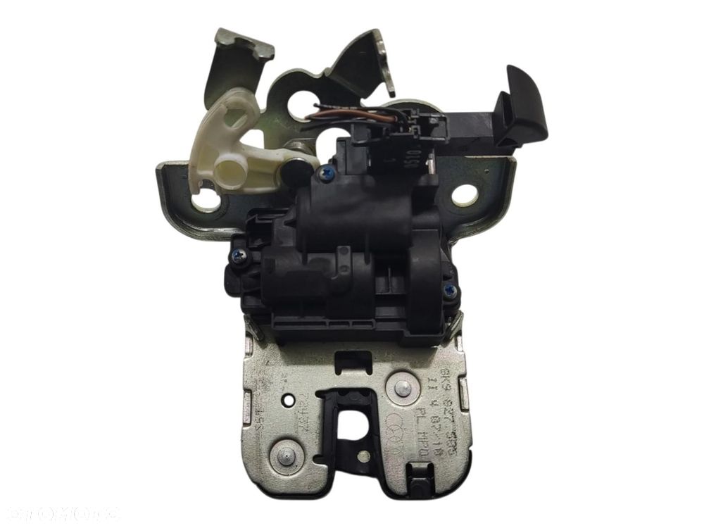 ZAMEK KLAPY BAGAŻNIKA TYŁ AUDI A5 I 8T 2007-2011 8K9027505