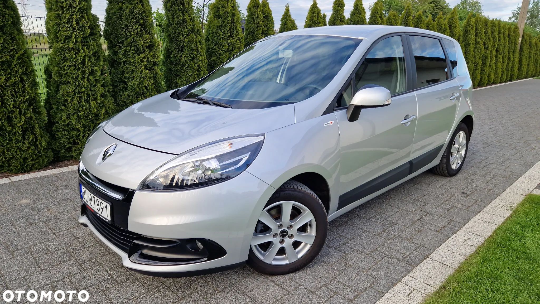 Renault Scenic 1.6 16V 110 TomTom Edition - 1