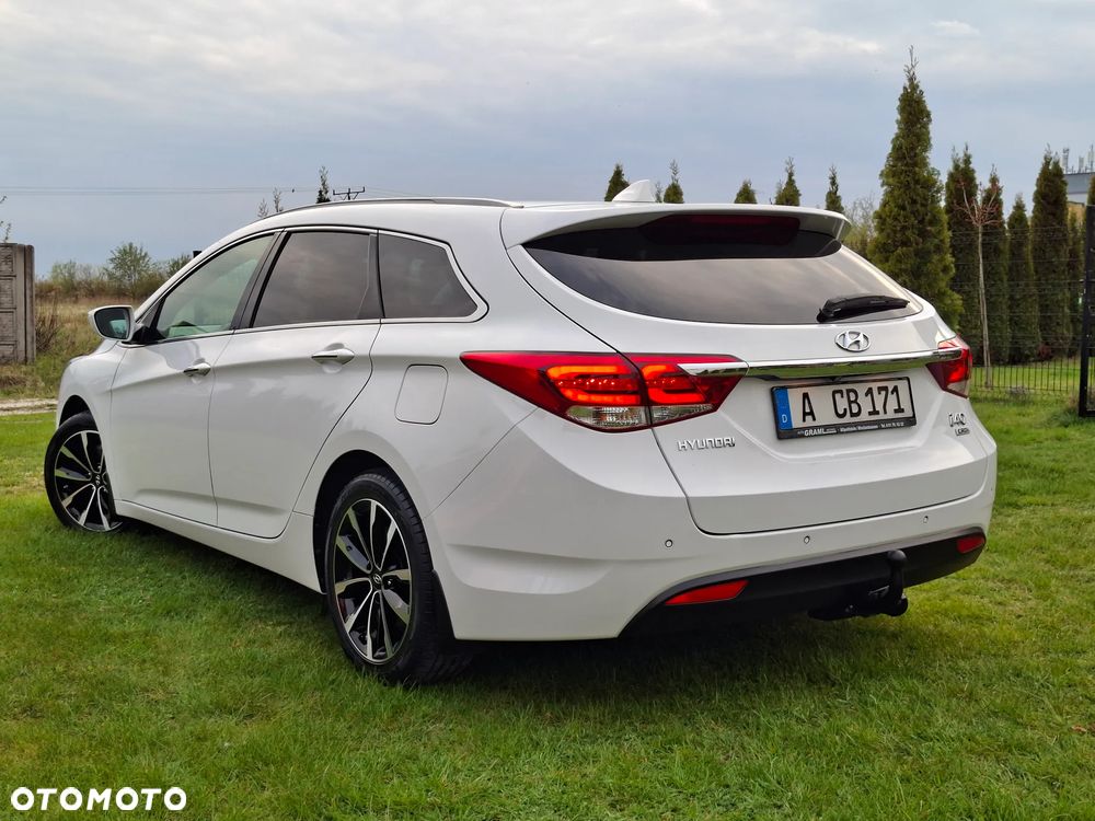 Hyundai i40 Kombi 1.7 CRDi Premium - 4