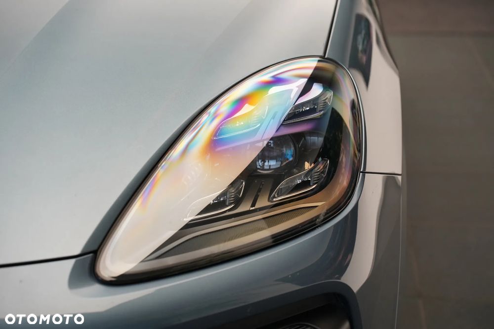 Porsche Cayenne - 8