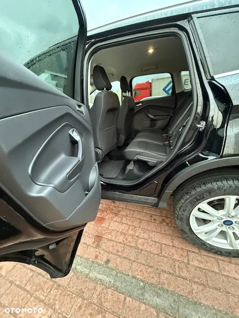 Ford Kuga - 9
