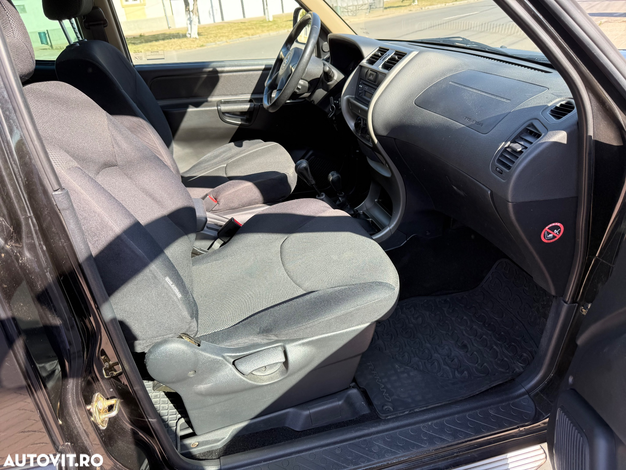 Nissan Terrano 3.0 TDI Luxury - 9