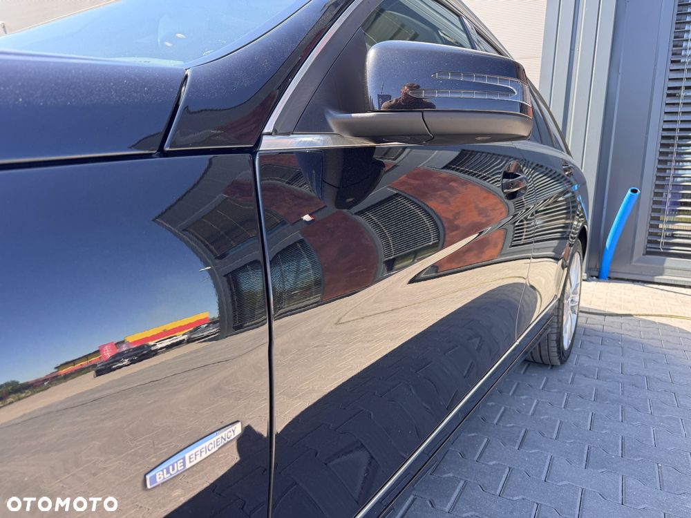 Mercedes-Benz Klasa C 180 Kompressor BlueEFFICIENCY Avantgarde - 24