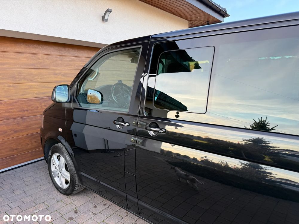 Volkswagen Multivan - 28