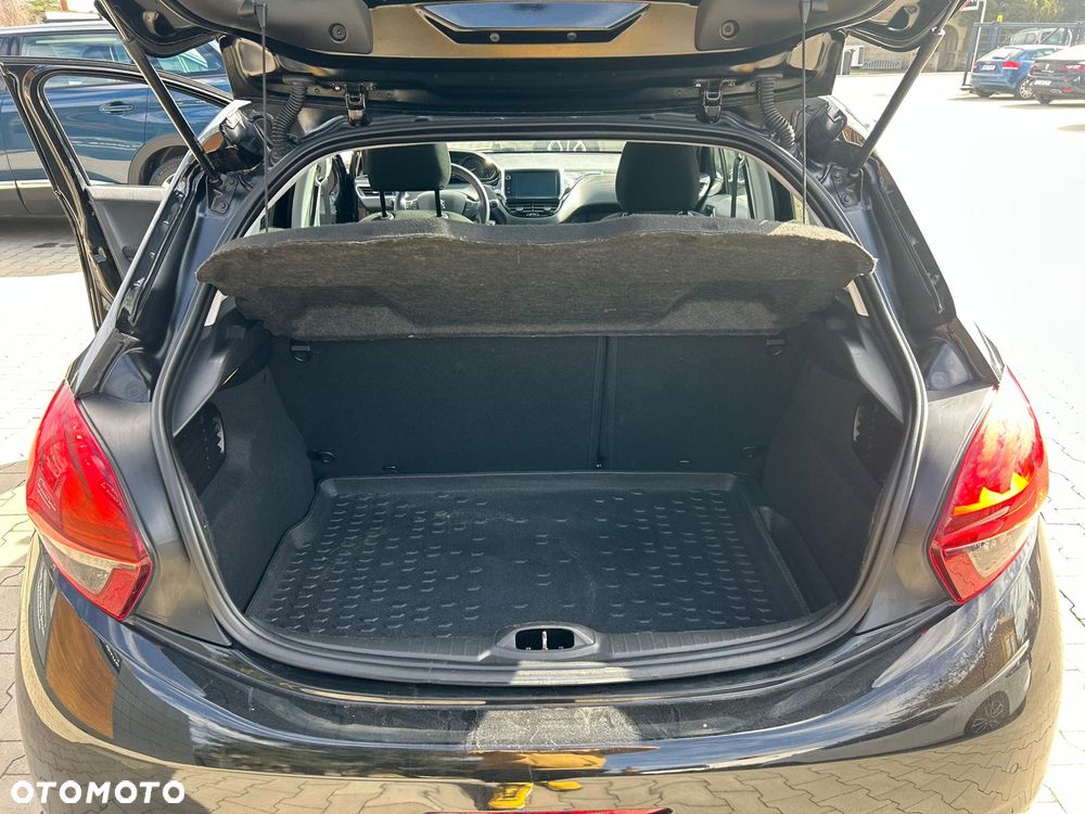 Peugeot 208 1.5 BlueHDi Allure Pack S&S - 21