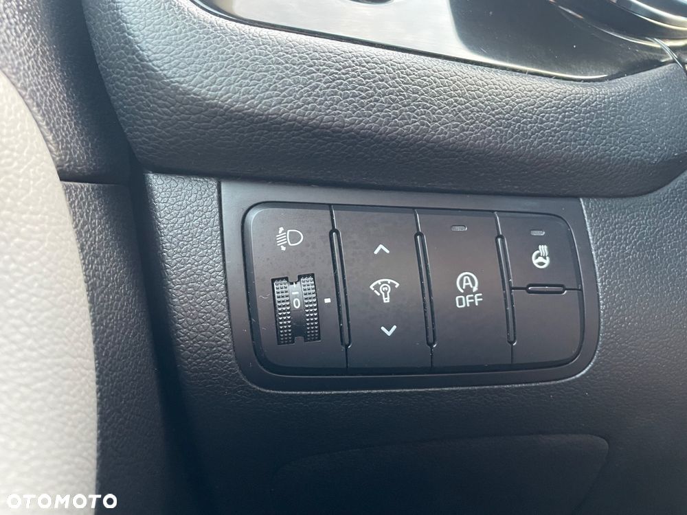 Kia Ceed - 30
