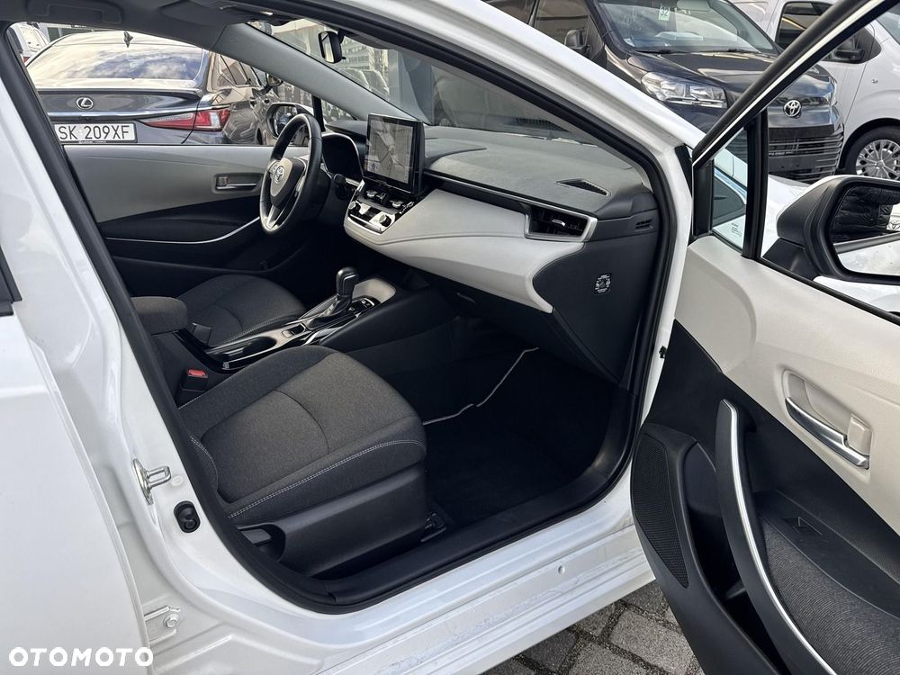 Toyota Corolla 1.8 Hybrid Comfort - 26