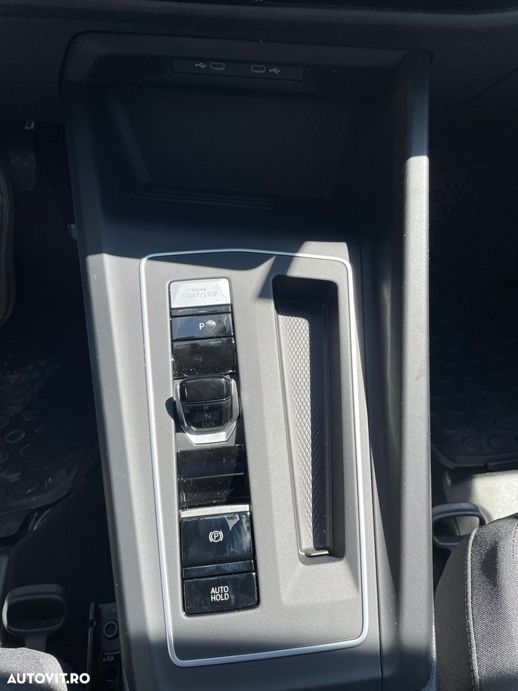 Volkswagen Golf 1.5 eTSI DSG MHEV Life - 22