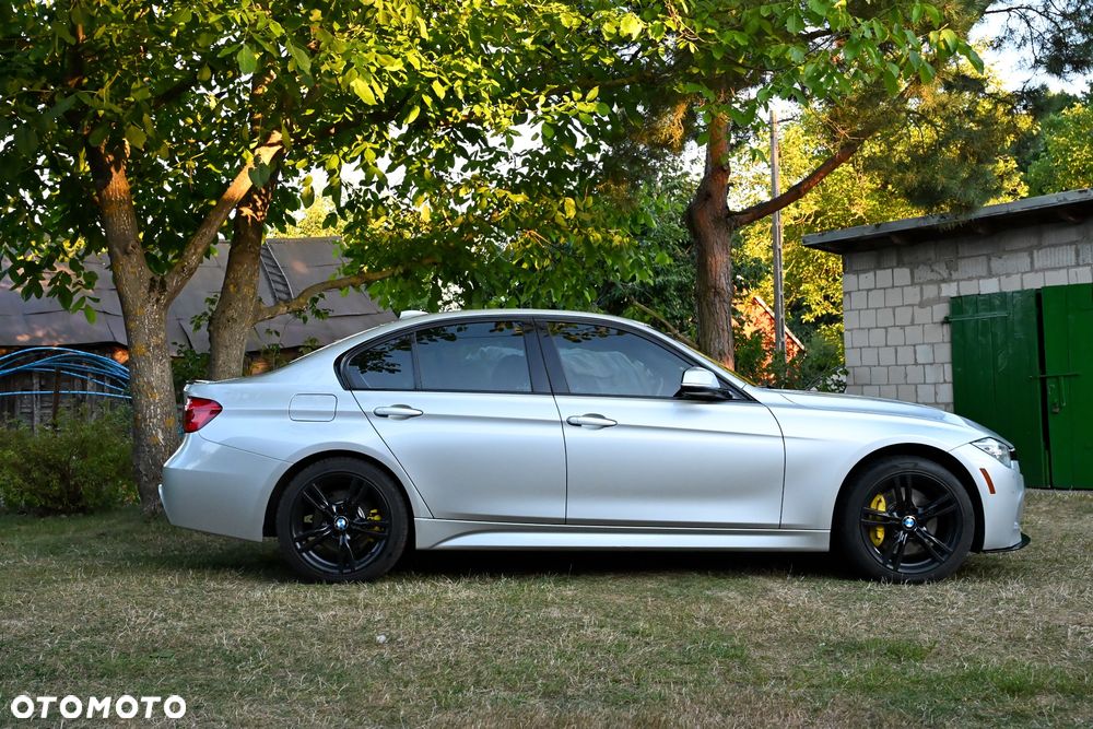 BMW Seria 3 330i xDrive Edition M Sport Shadow - 8