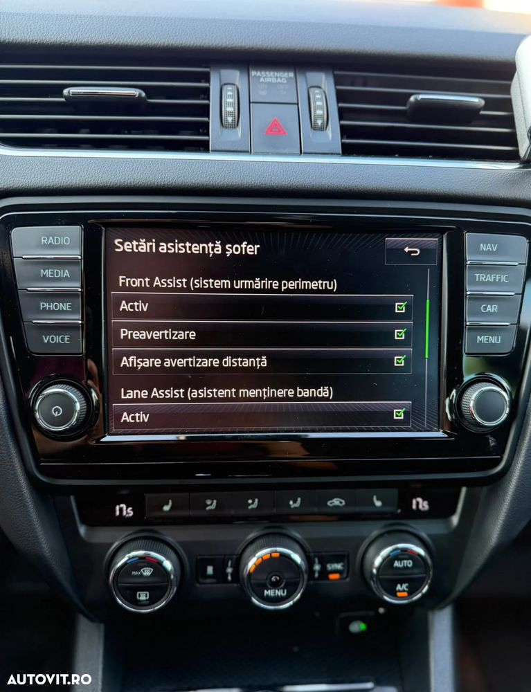 Skoda Octavia 2.0 TDI DSG 4X4 RS - 31
