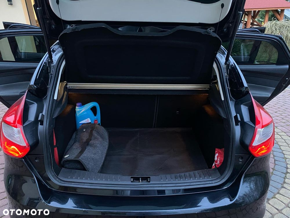 Ford Focus 1.6 Ambiente - 10