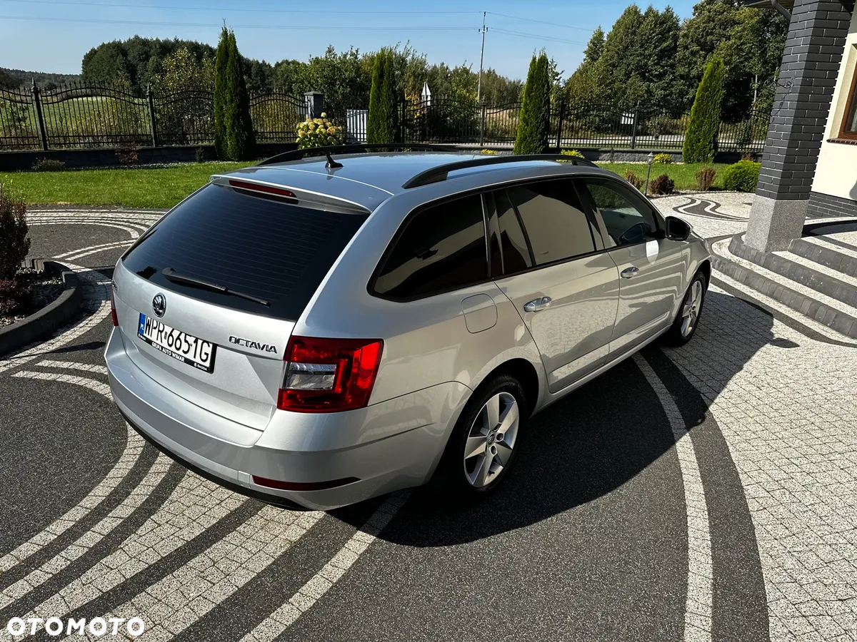 Skoda Octavia 2.0 TDI SCR Style DSG - 16