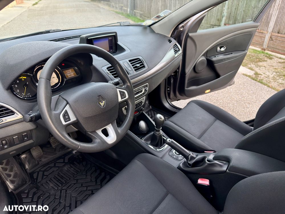 Renault Megane ENERGY dCi 110 Start & Stop Bose Edition - 5