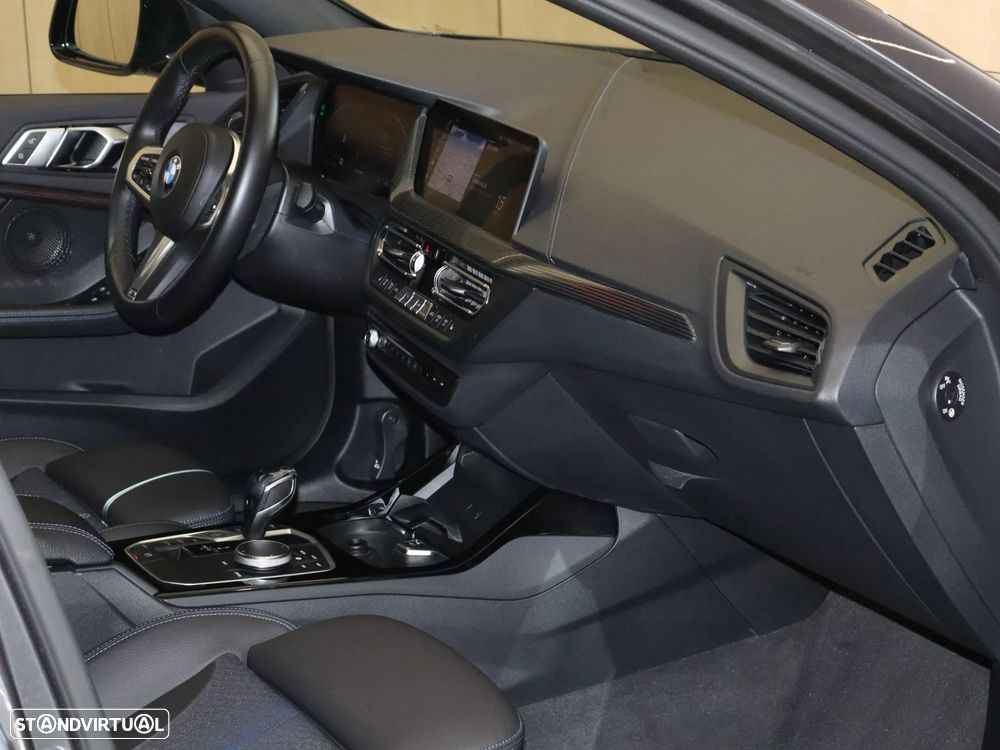 BMW 118 i Aut. M Sport - 17