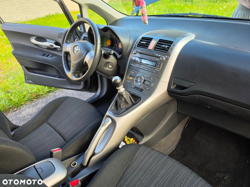 Toyota Auris 2.0 D-4D Sol - 14