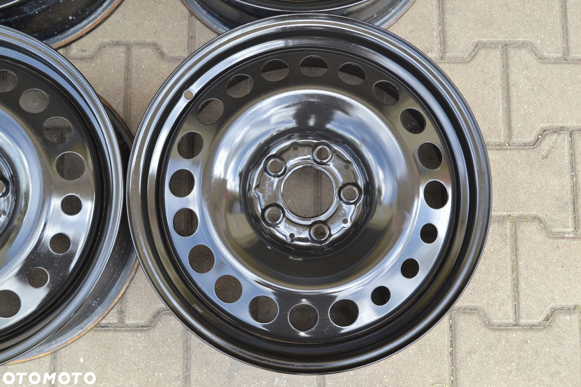 FELGI STALOWE MERCEDES 5x112 6,5J17 ET 44 F-73 - 4