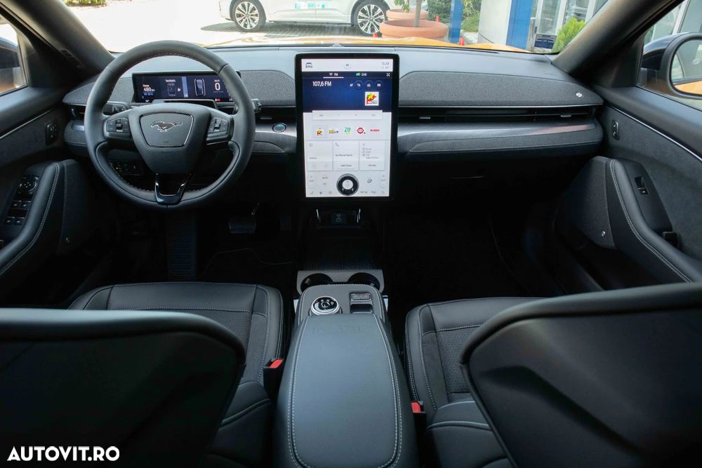 Ford Mustang Mach-E - 17